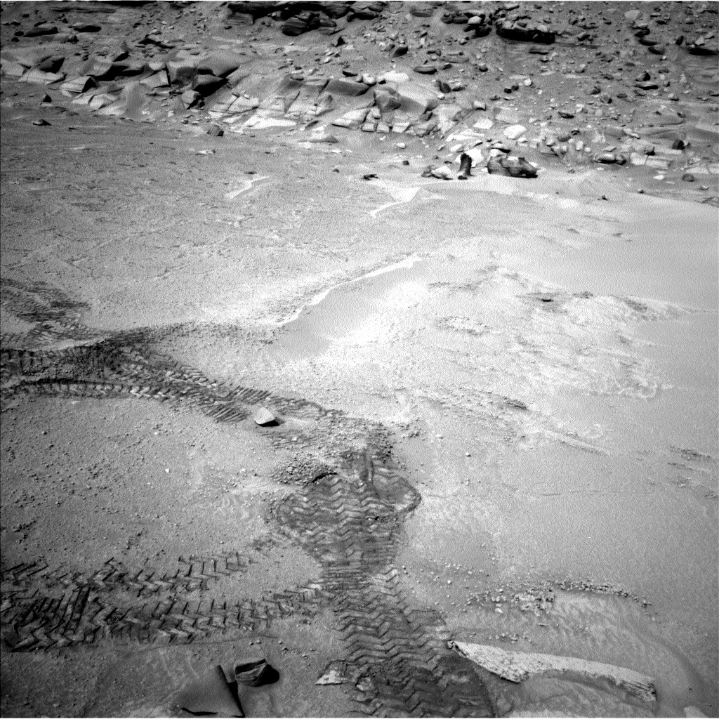Nasa's Mars rover Curiosity acquired this image using its Left Navigation Camera on Sol 3749, at drive 1084, site number 100
