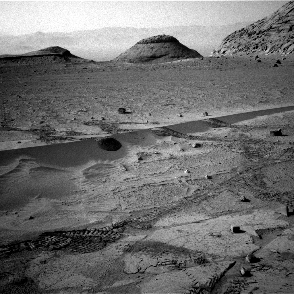 Nasa's Mars rover Curiosity acquired this image using its Left Navigation Camera on Sol 3771, at drive 1168, site number 100