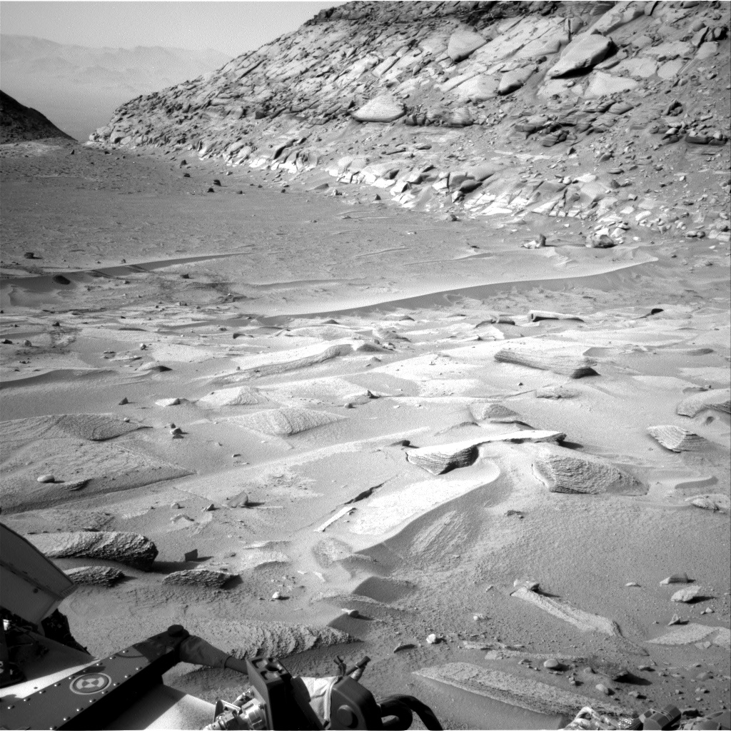 Nasa's Mars rover Curiosity acquired this image using its Right Navigation Camera on Sol 3776, at drive 1586, site number 100