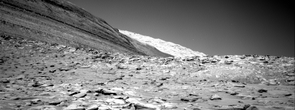 Nasa's Mars rover Curiosity acquired this image using its Right Navigation Camera on Sol 3818, at drive 774, site number 101
