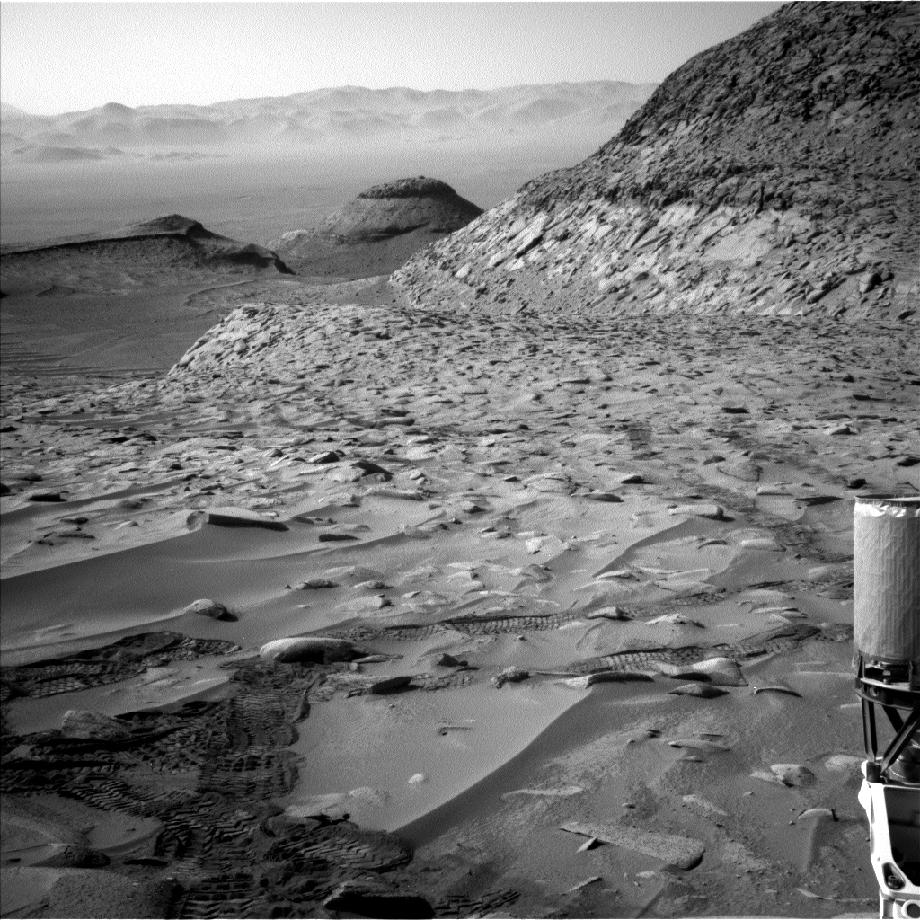 Nasa's Mars rover Curiosity acquired this image using its Left Navigation Camera on Sol 3846, at drive 1354, site number 101