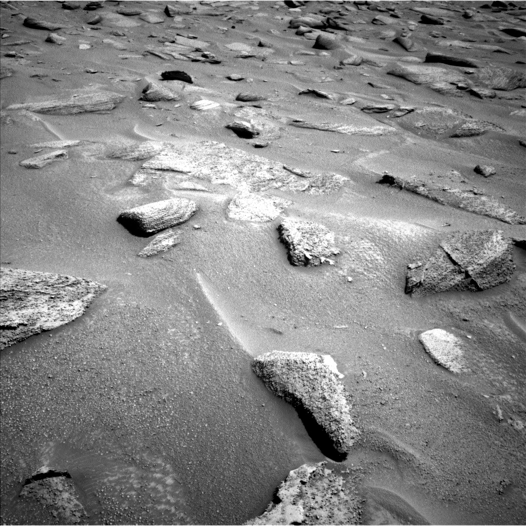Nasa's Mars rover Curiosity acquired this image using its Left Navigation Camera on Sol 3864, at drive 2294, site number 101