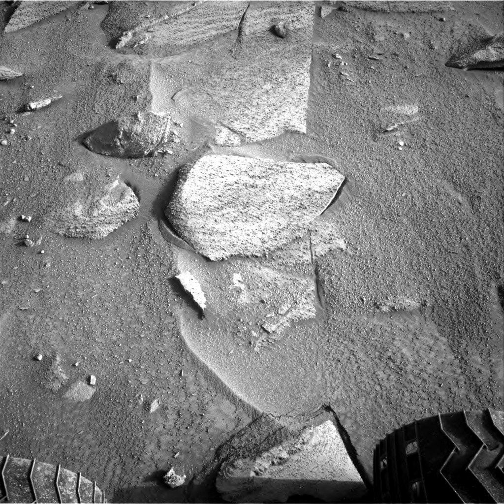 Nasa's Mars rover Curiosity acquired this image using its Right Navigation Camera on Sol 3865, at drive 2474, site number 101