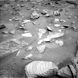 Nasa's Mars rover Curiosity acquired this image using its Left Navigation Camera on Sol 3867, at drive 2516, site number 101