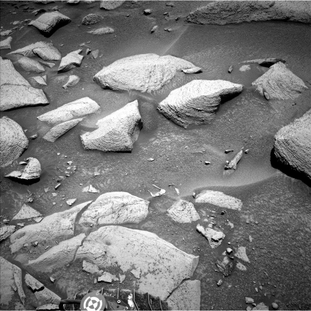 Nasa's Mars rover Curiosity acquired this image using its Left Navigation Camera on Sol 3881, at drive 1002, site number 102