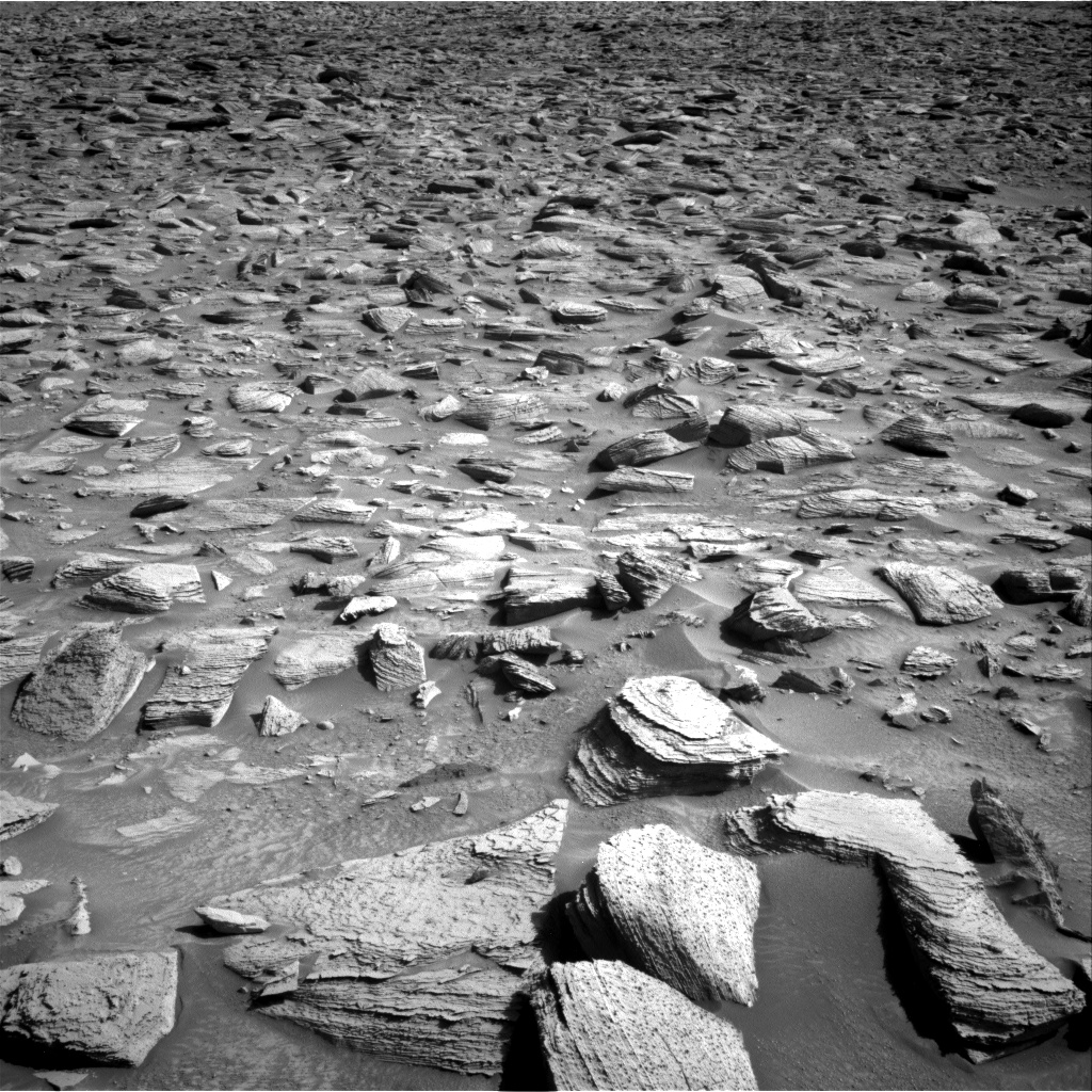 Nasa's Mars rover Curiosity acquired this image using its Right Navigation Camera on Sol 3890, at drive 1402, site number 102
