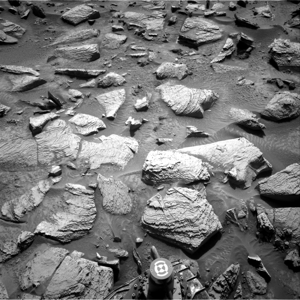 Nasa's Mars rover Curiosity acquired this image using its Right Navigation Camera on Sol 3890, at drive 1402, site number 102