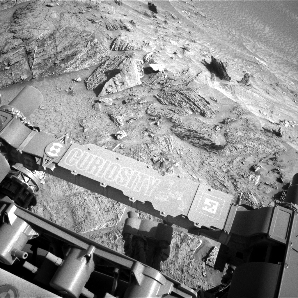Nasa's Mars rover Curiosity acquired this image using its Left Navigation Camera on Sol 3898, at drive 2164, site number 102