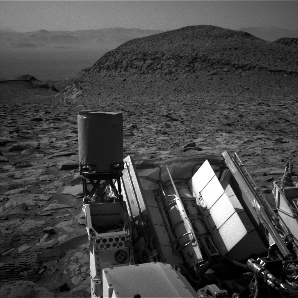 Nasa's Mars rover Curiosity acquired this image using its Left Navigation Camera on Sol 3904, at drive 2866, site number 102