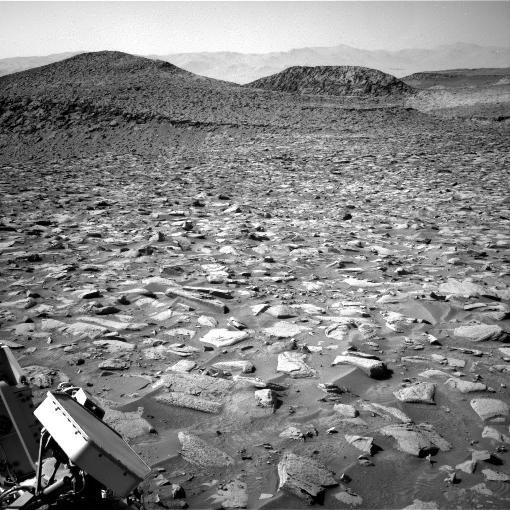 Nasa's Mars rover Curiosity acquired this image using its Right Navigation Camera on Sol 3908, at drive 286, site number 103
