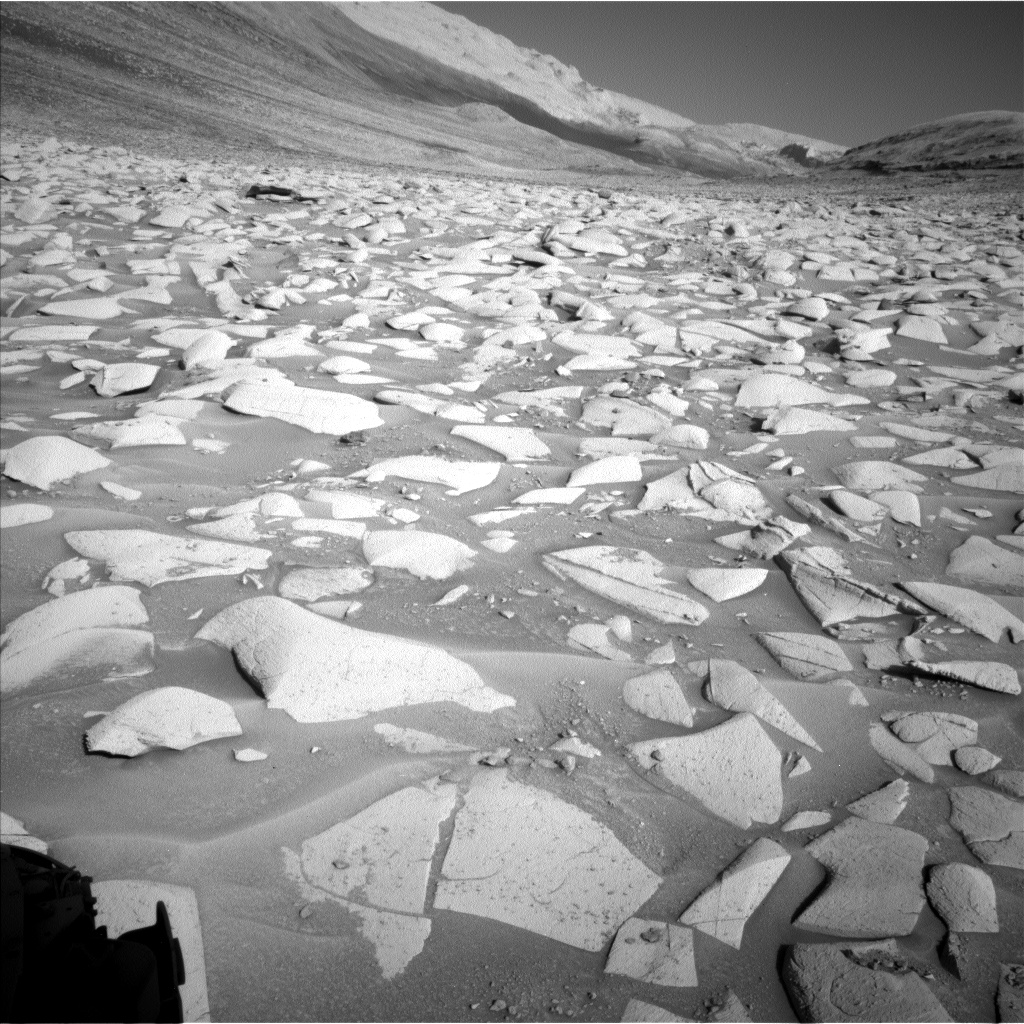 Nasa's Mars rover Curiosity acquired this image using its Left Navigation Camera on Sol 3914, at drive 994, site number 103