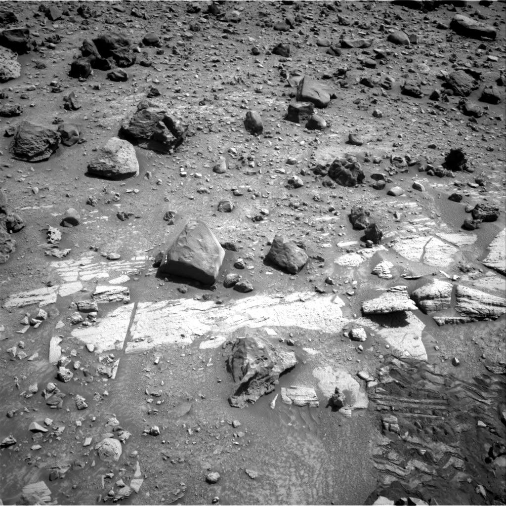 Nasa's Mars rover Curiosity acquired this image using its Right Navigation Camera on Sol 3924, at drive 1546, site number 103