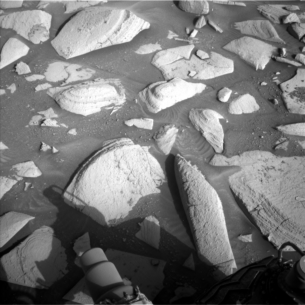 Nasa's Mars rover Curiosity acquired this image using its Left Navigation Camera on Sol 3946, at drive 378, site number 104