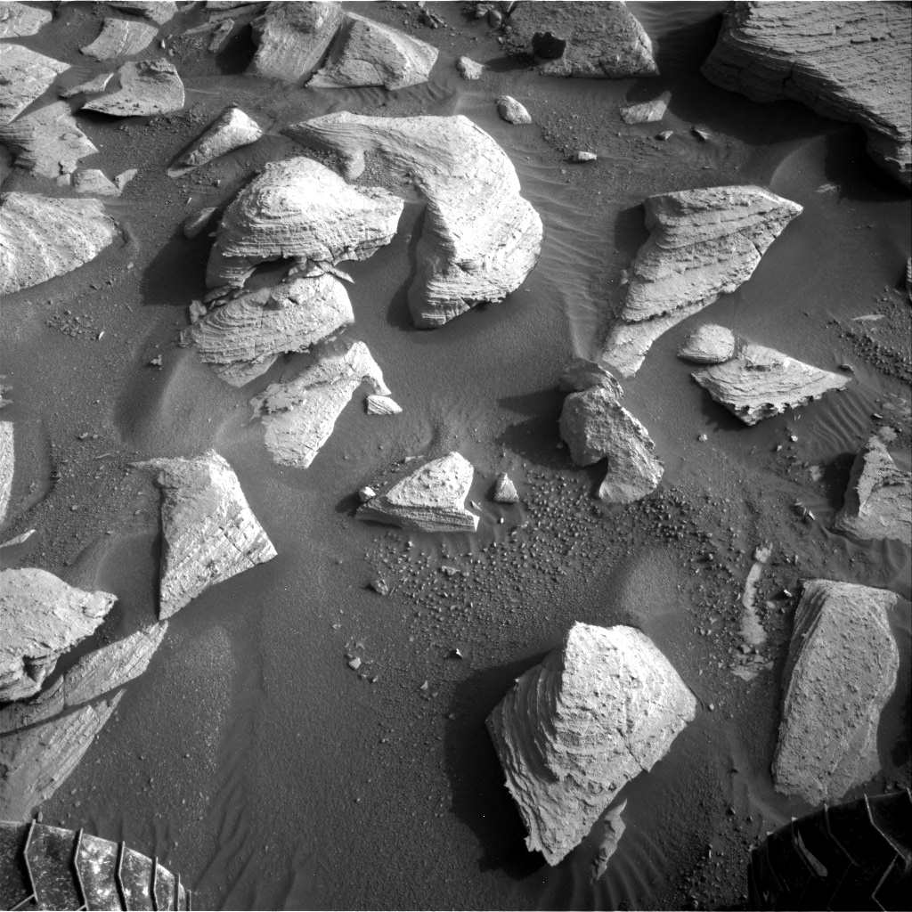 Nasa's Mars rover Curiosity acquired this image using its Right Navigation Camera on Sol 3948, at drive 652, site number 104