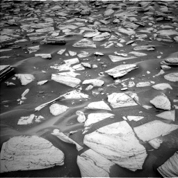 Nasa's Mars rover Curiosity acquired this image using its Left Navigation Camera on Sol 3951, at drive 724, site number 104