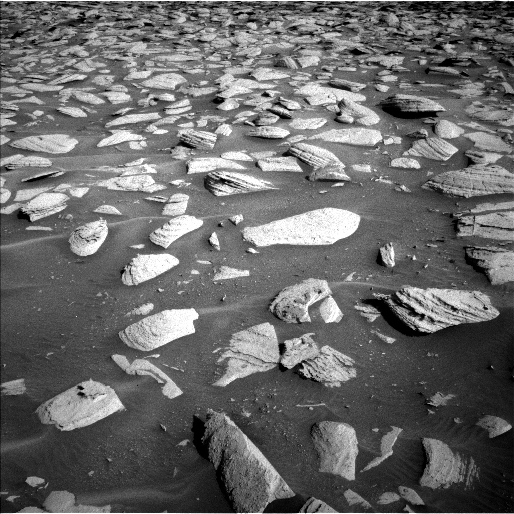 Nasa's Mars rover Curiosity acquired this image using its Left Navigation Camera on Sol 3955, at drive 892, site number 104
