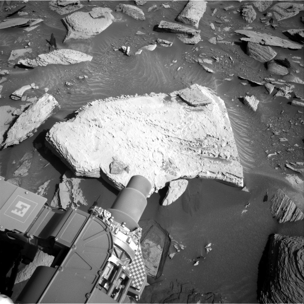 Nasa's Mars rover Curiosity acquired this image using its Right Navigation Camera on Sol 3960, at drive 106, site number 105