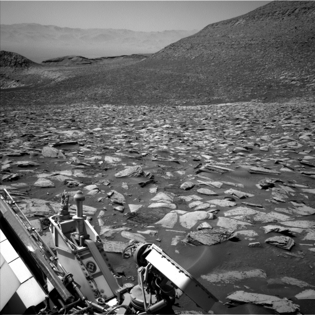 Nasa's Mars rover Curiosity acquired this image using its Left Navigation Camera on Sol 3972, at drive 400, site number 105