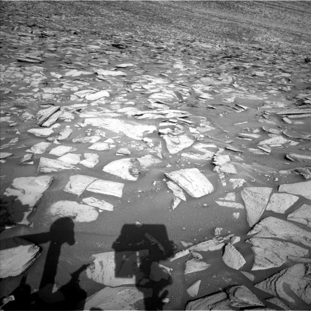 Nasa's Mars rover Curiosity acquired this image using its Left Navigation Camera on Sol 3977, at drive 418, site number 105