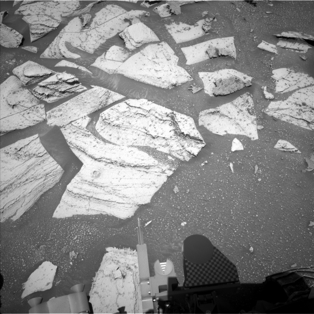 Nasa's Mars rover Curiosity acquired this image using its Left Navigation Camera on Sol 3984, at drive 418, site number 105