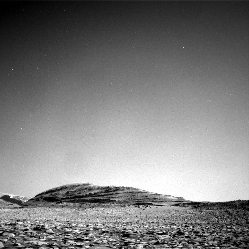 Nasa's Mars rover Curiosity acquired this image using its Right Navigation Camera on Sol 3999, at drive 418, site number 105