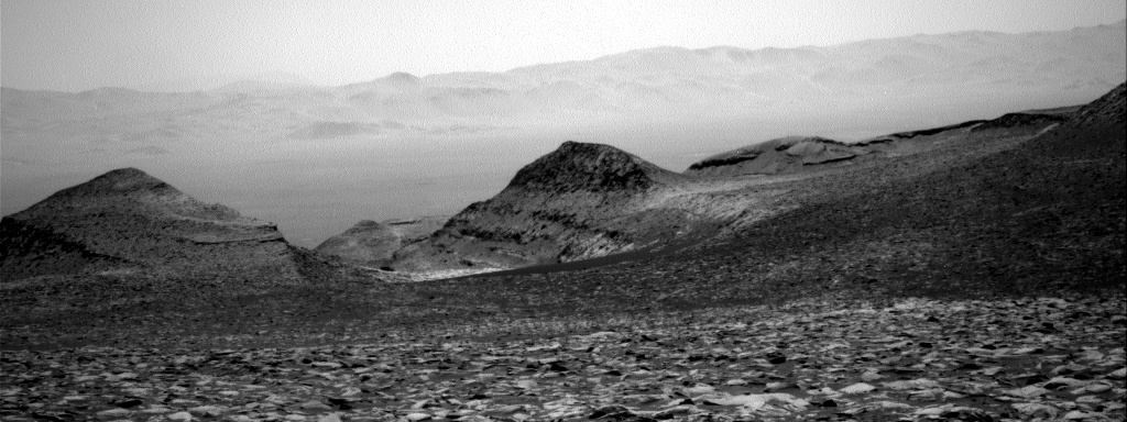 Nasa's Mars rover Curiosity acquired this image using its Right Navigation Camera on Sol 4001, at drive 418, site number 105