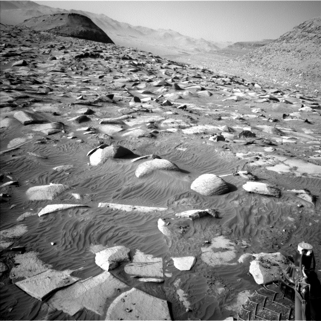 Nasa's Mars rover Curiosity acquired this image using its Left Navigation Camera on Sol 4505, at drive 0, site number 115