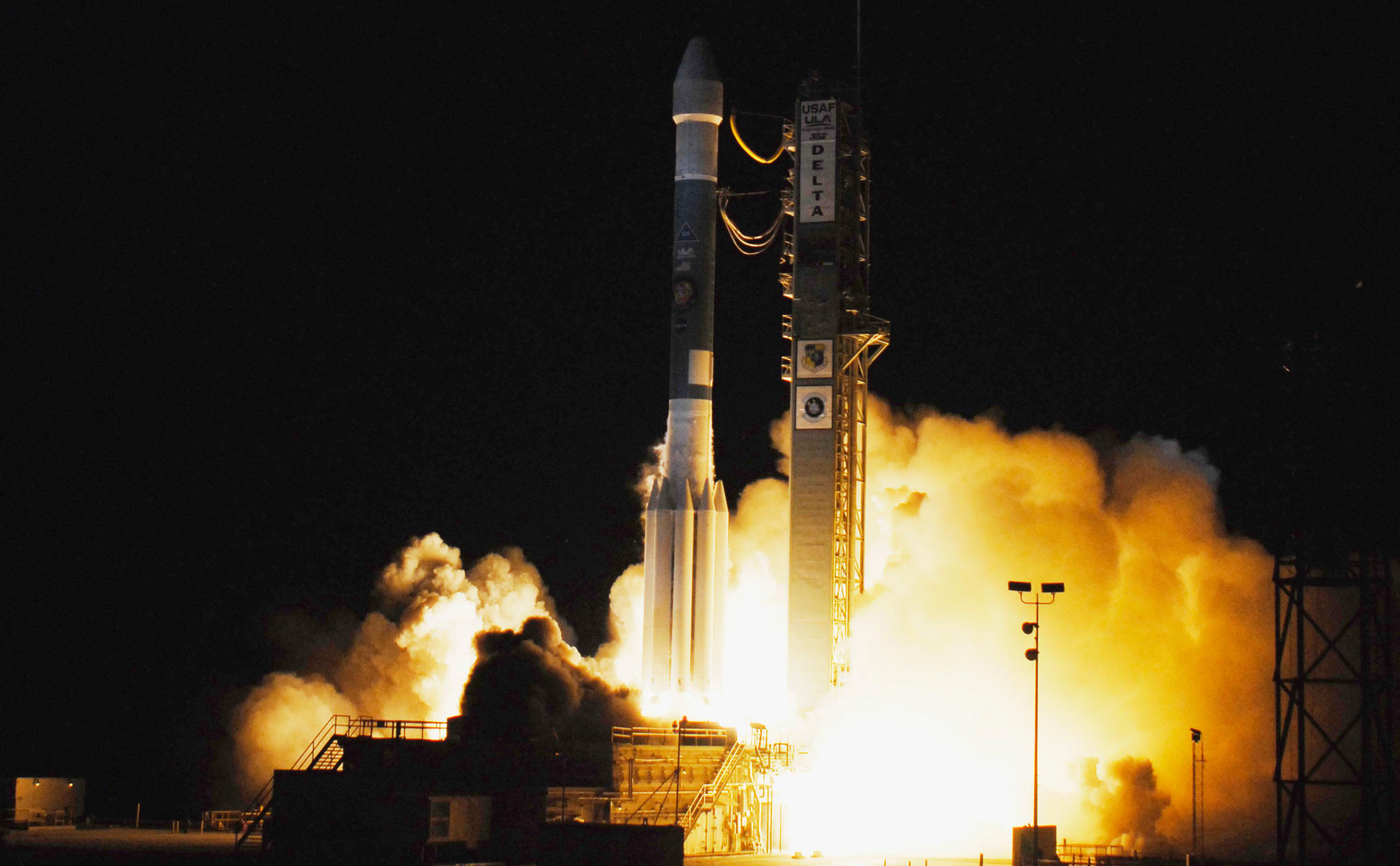 Delta II rocket lifts off the launch pad with the Phoenix spacecraft onboard.