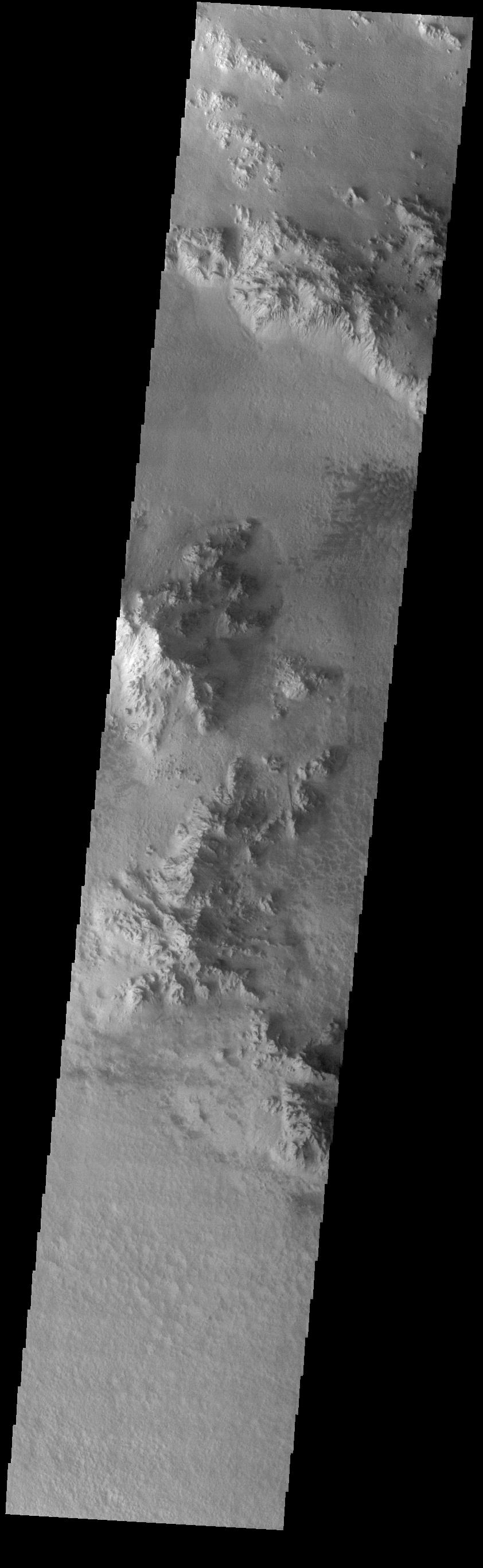 PIA22994: Hale Crater