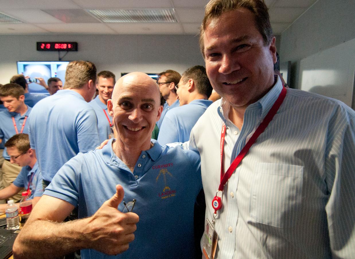 Tom Rivellini of the entry, descent and landing team gives a big thumbs up upon Curiosity's successful landing on Mars.