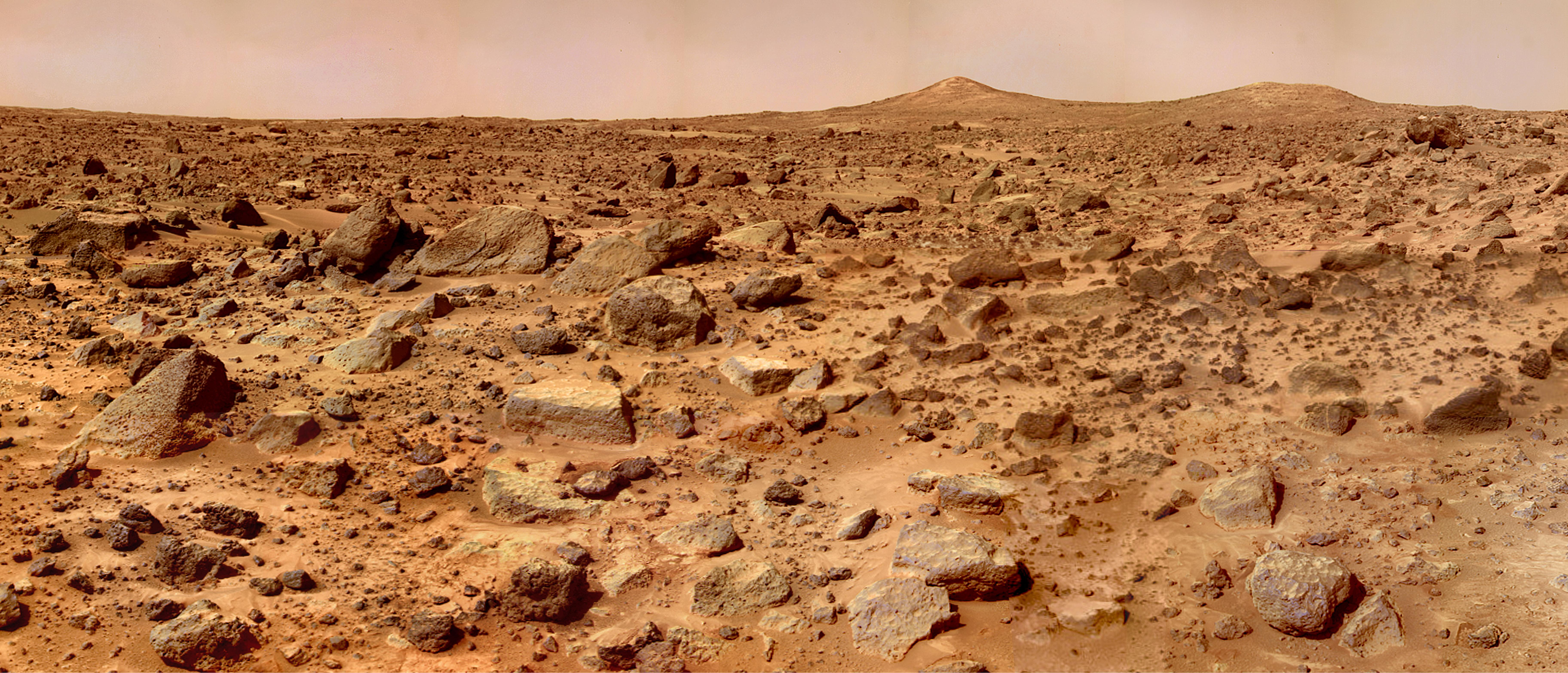 Image of the rocky surface of Mars. July 14, 2009.